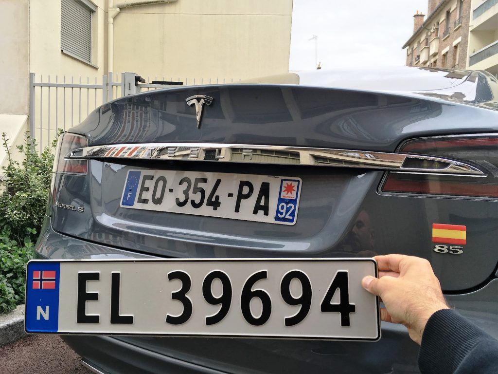¿Cuánto me ha costado matricular mi Tesla en Francia? (VÍDEO)