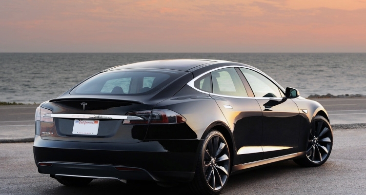 Cómo comprar un Tesla CPO de Europa