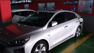 Hyundai Ioniq EV - Cargando en Cáceres