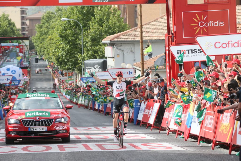 vehiculos en la Vuelta Ciclista España