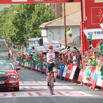 vehiculos en la Vuelta Ciclista España