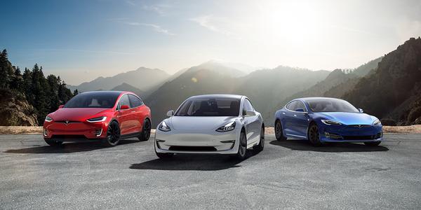 Los 3 modelos que Tesla vende actualmente: S 3 X