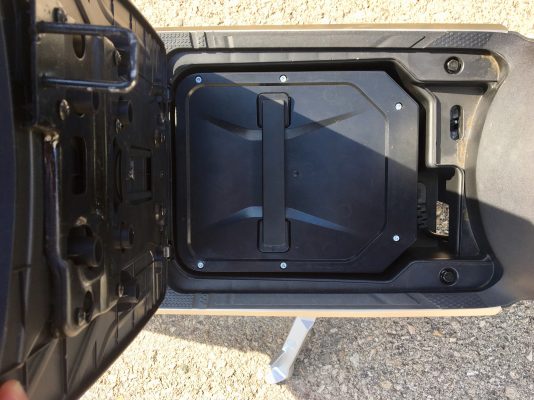 NEXT NX1: Compartimento de la batería extraíble