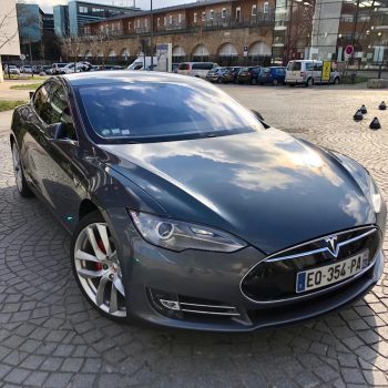 Tesla Model S 85 de Saúl López