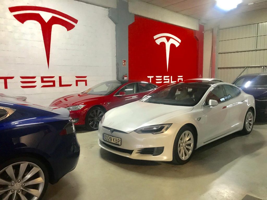 Este año el Salón del Vehículo de Ocasión llega con AC CAR, especialistas en Tesla
