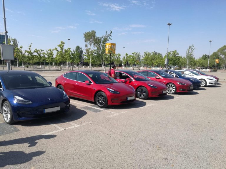 Vehículos Tesla participantes