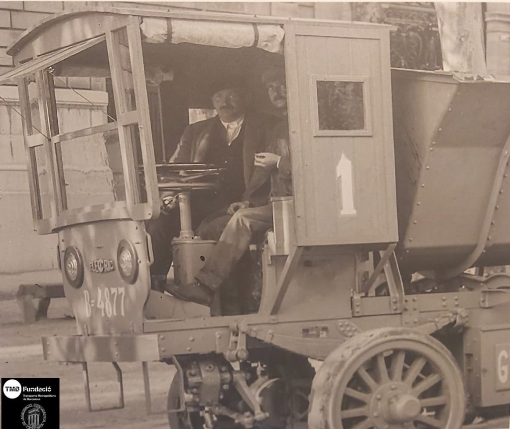 Camión Eléctrico Para La Construcción De La Primera Línea De Metro. Barcelona 1921
