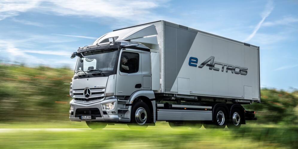 Nuevo camión Mercedes Benz eActros 2021