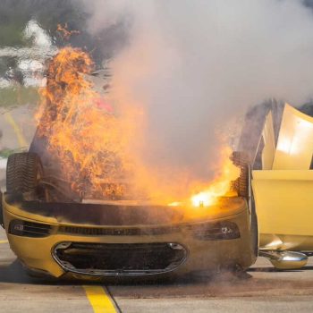 Coches eléctricos arden, accidente Simulado por Axa con un Model S