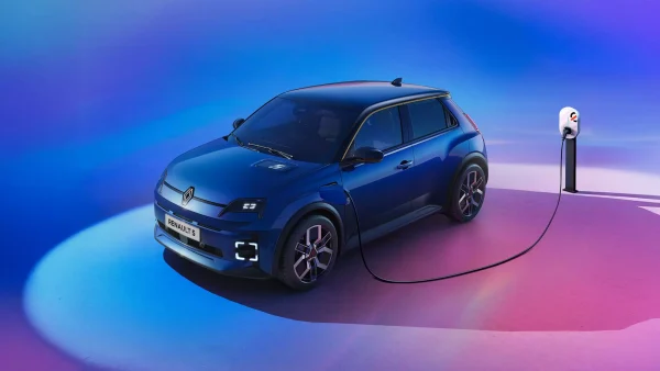 Renault 5 Electric Blue